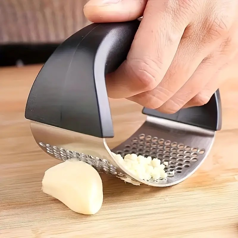 Stainless Steel Garlic Rocker Mincer – Easy-Clean Garlic Press for Home & Dorm, Perfect Kitchen Gadget